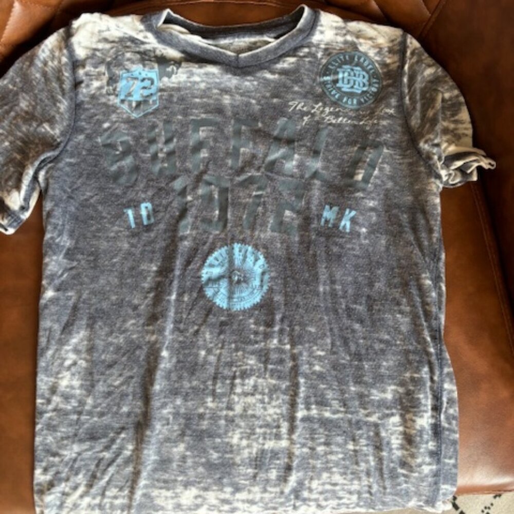 Boys Buffalo David Britton T-Shirt Size M